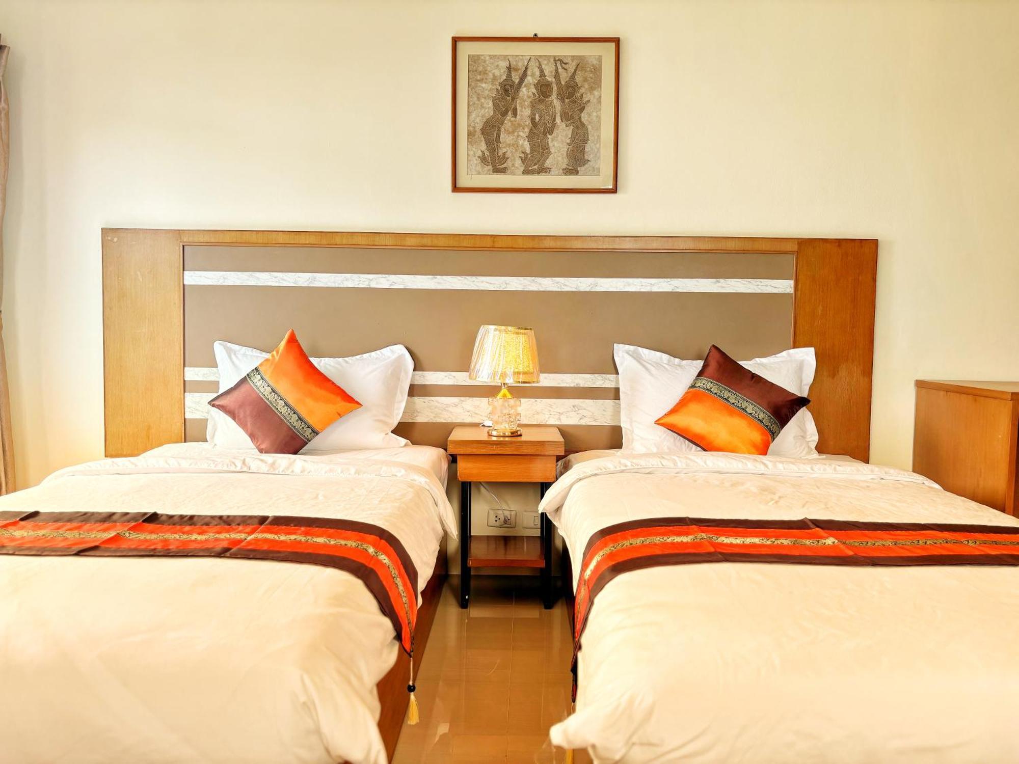 Pool House Aparthotel