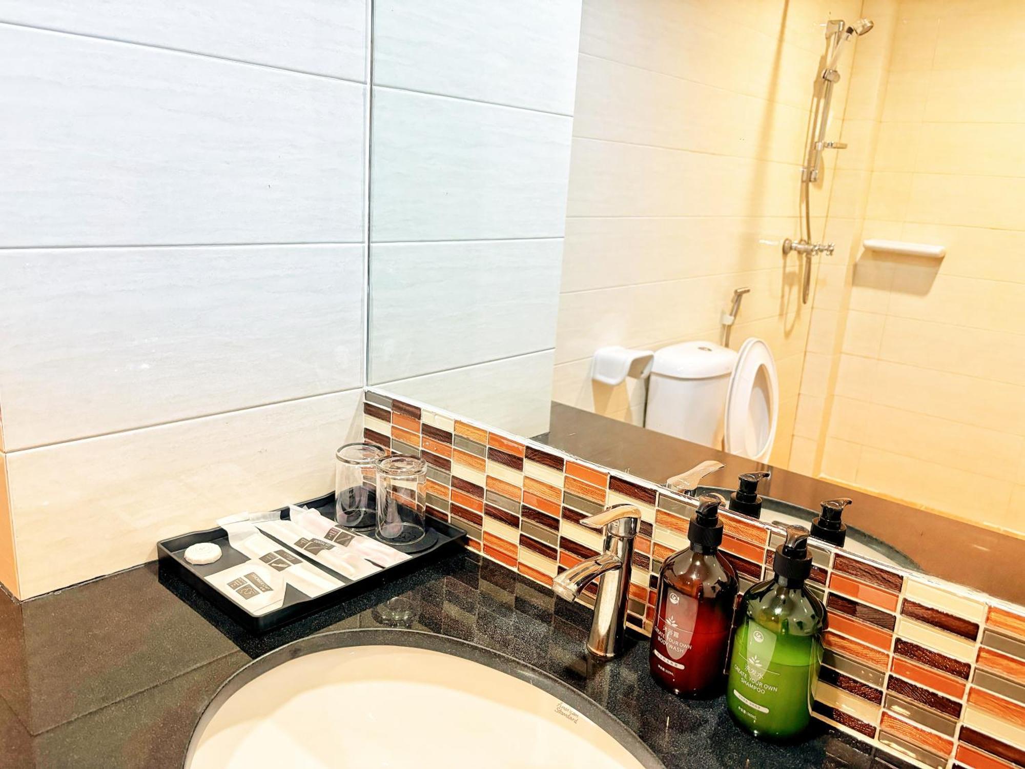 Pool House 3* Patong